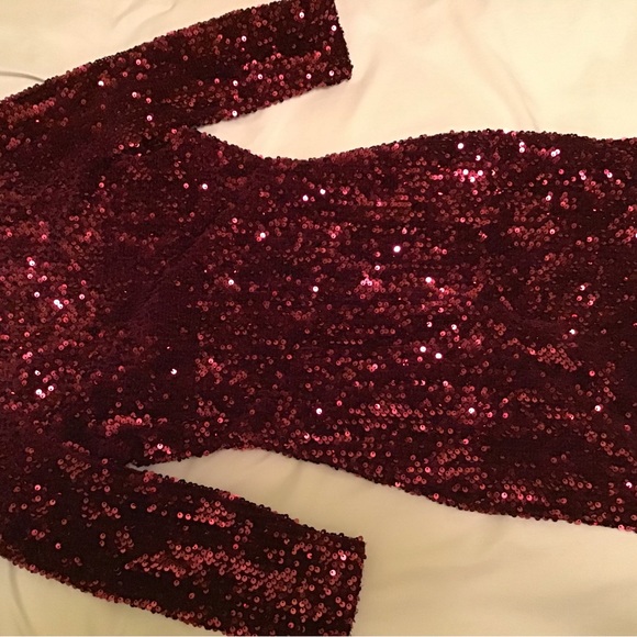 Boohoo Cranberry red sequins dress - Picture 2 of 10